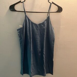 Forever 21 Green Fitted Sleeveless Camisole